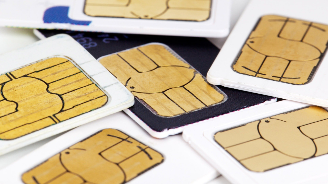 Which sim you should buy if you are in Delhi, Jaipur, or Hyderabad? Let's read the metrics